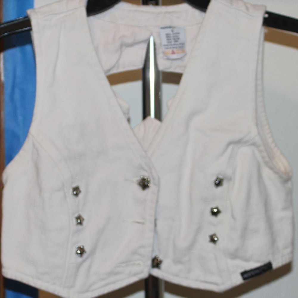 Western Ethics girls white vest